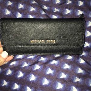 Michael Kors wallet. Great condition!
